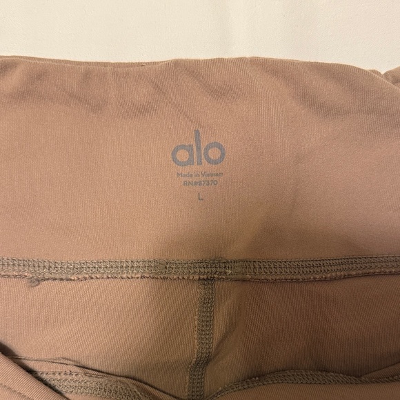 ALO Moto Leggings - Picture 3 of 4